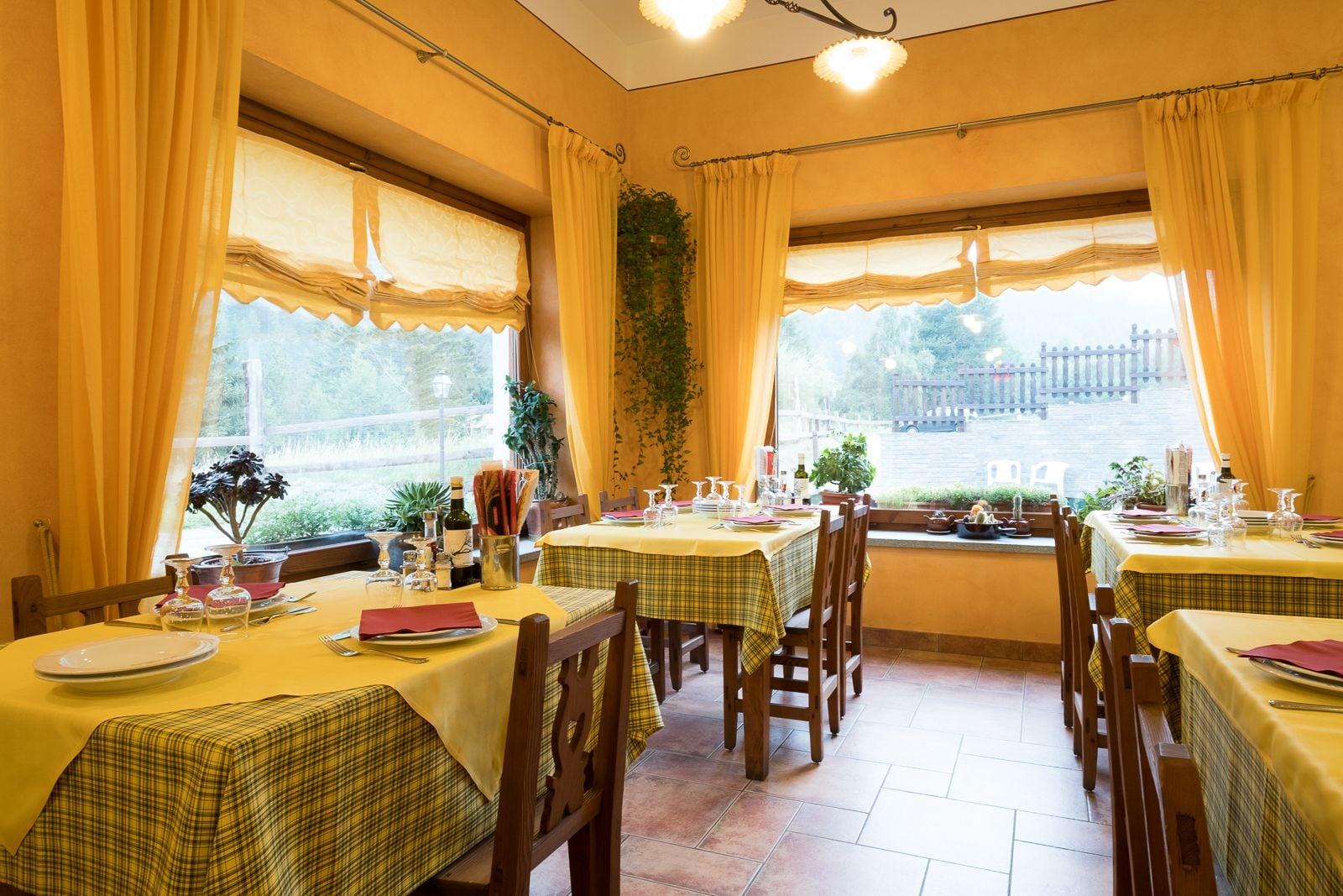 Hotel Villa Plinia Pragelato Exterior photo