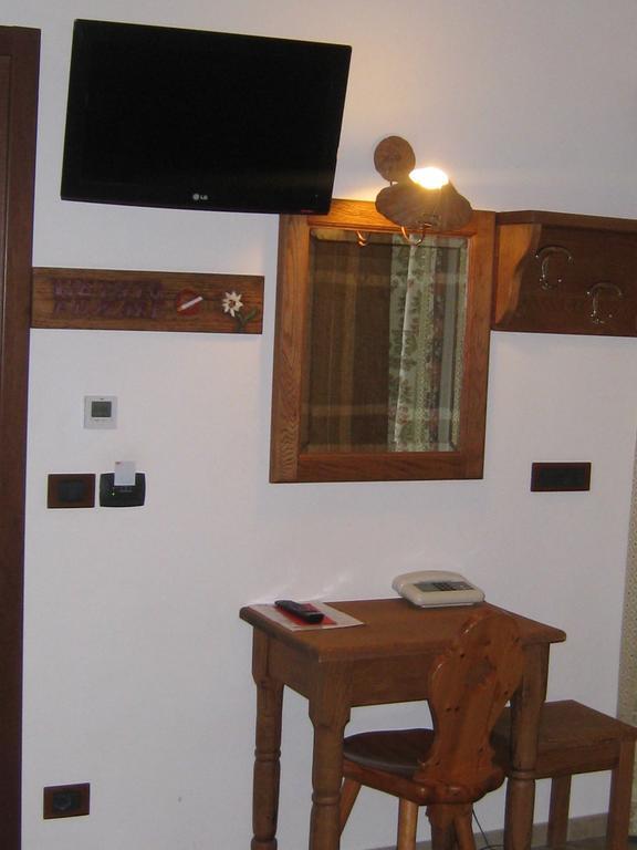 Hotel Villa Plinia Pragelato Room photo